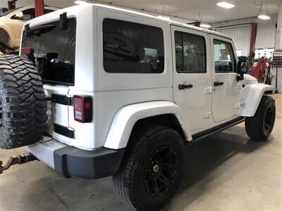 2012 Jeep Wrangler Sahara   - Photo 6 - Saint Louis, MI 48880-9800