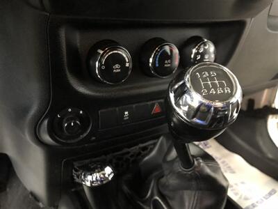 2012 Jeep Wrangler Sahara   - Photo 14 - Saint Louis, MI 48880-9800