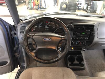 2001 Ford Ranger XL   - Photo 8 - Saint Louis, MI 48880-9800