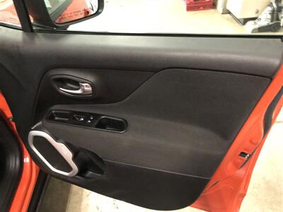 2019 Jeep Renegade Sport   - Photo 22 - Saint Louis, MI 48880-9800