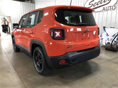 2019 Jeep Renegade Sport   - Photo 3 - Saint Louis, MI 48880-9800