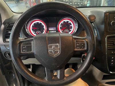 2015 Dodge Grand Caravan American Value Package   - Photo 7 - Saint Louis, MI 48880-9800