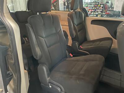 2015 Dodge Grand Caravan American Value Package   - Photo 16 - Saint Louis, MI 48880-9800