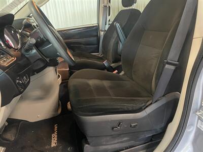 2015 Dodge Grand Caravan American Value Package   - Photo 12 - Saint Louis, MI 48880-9800