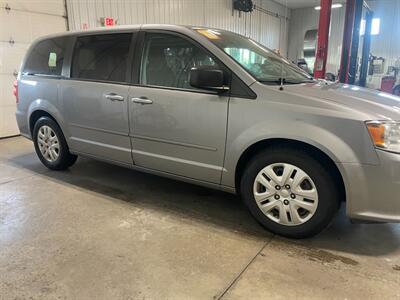 2015 Dodge Grand Caravan American Value Package   - Photo 4 - Saint Louis, MI 48880-9800