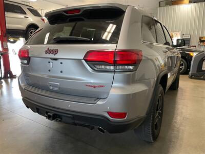 2018 Jeep Grand Cherokee Trailhawk   - Photo 6 - Saint Louis, MI 48880-9800