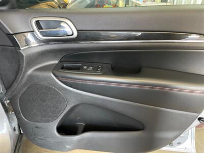 2018 Jeep Grand Cherokee Trailhawk   - Photo 23 - Saint Louis, MI 48880-9800