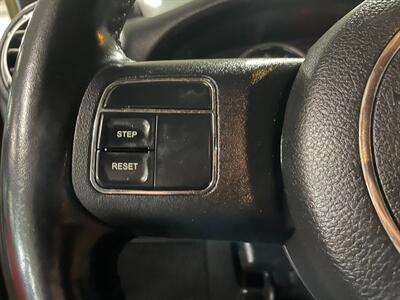 2013 Jeep Wrangler Sahara   - Photo 9 - Saint Louis, MI 48880-9800