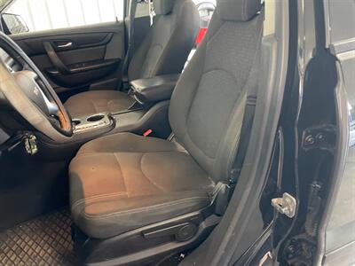 2016 GMC Acadia SLE-1 - Photo 14 - Saint Louis, MI 48880-9800
