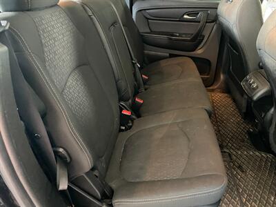 2016 GMC Acadia SLE-1 - Photo 17 - Saint Louis, MI 48880-9800