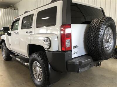 2008 Hummer H3   - Photo 3 - Saint Louis, MI 48880-9800