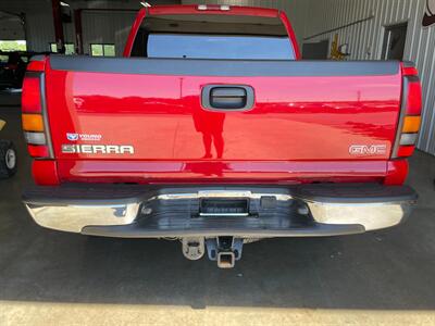 2005 GMC Sierra 1500 SLE   - Photo 29 - Saint Louis, MI 48880-9800