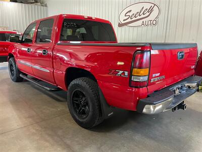 2005 GMC Sierra 1500 SLE   - Photo 3 - Saint Louis, MI 48880-9800