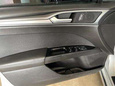 2014 Ford Fusion SE - Photo 23 - Saint Louis, MI 48880-9800