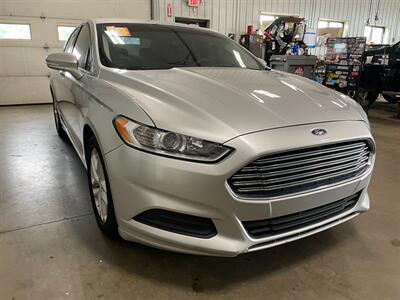 2014 Ford Fusion SE - Photo 4 - Saint Louis, MI 48880-9800