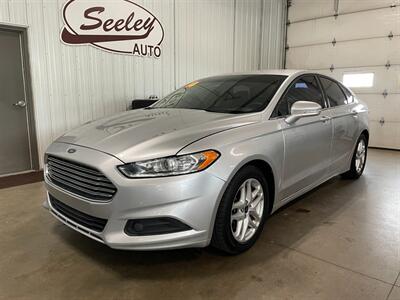 2014 Ford Fusion SE - Photo 2 - Saint Louis, MI 48880-9800