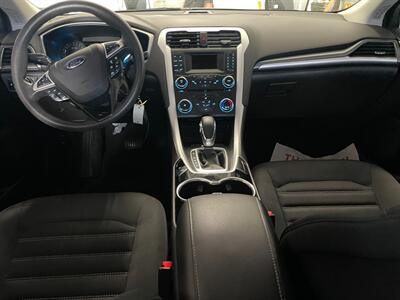 2014 Ford Fusion SE - Photo 8 - Saint Louis, MI 48880-9800