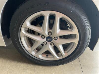 2014 Ford Fusion SE - Photo 24 - Saint Louis, MI 48880-9800