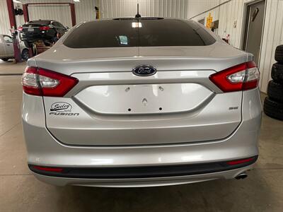 2014 Ford Fusion SE - Photo 7 - Saint Louis, MI 48880-9800