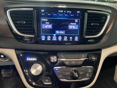 2017 Chrysler Pacifica Touring Plus - Photo 13 - Saint Louis, MI 48880-9800