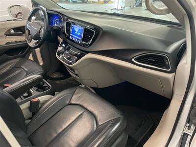 2017 Chrysler Pacifica Touring Plus - Photo 21 - Saint Louis, MI 48880-9800