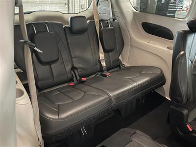 2017 Chrysler Pacifica Touring Plus - Photo 20 - Saint Louis, MI 48880-9800