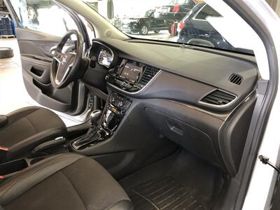 2022 Buick Encore Preferred   - Photo 18 - Saint Louis, MI 48880-9800