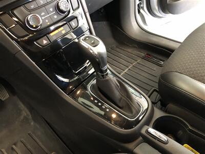 2022 Buick Encore Preferred   - Photo 13 - Saint Louis, MI 48880-9800
