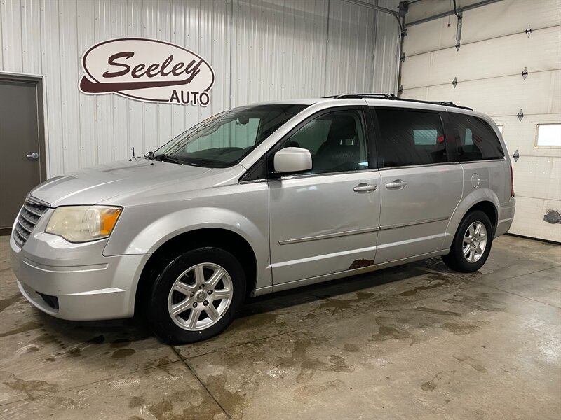 2010 Chrysler Town and Country Touring Plus   - Photo 1 - Saint Louis, MI 48880-9800