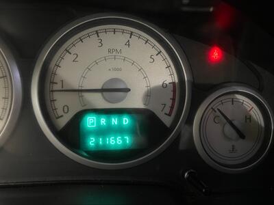 2010 Chrysler Town and Country Touring Plus   - Photo 10 - Saint Louis, MI 48880-9800