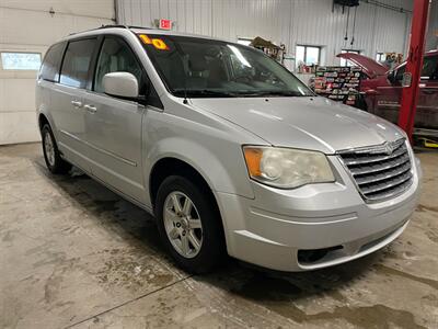 2010 Chrysler Town and Country Touring Plus   - Photo 4 - Saint Louis, MI 48880-9800
