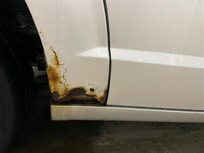 2010 Chrysler Town and Country Touring Plus   - Photo 23 - Saint Louis, MI 48880-9800