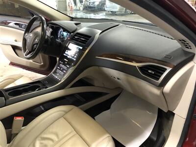 2016 Lincoln MKZ/Zephyr   - Photo 18 - Saint Louis, MI 48880-9800