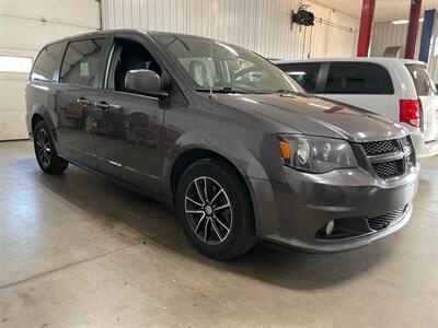 2018 Dodge Grand Caravan SE - Photo 5 - Saint Louis, MI 48880-9800