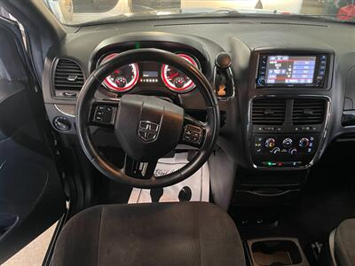 2018 Dodge Grand Caravan SE - Photo 9 - Saint Louis, MI 48880-9800