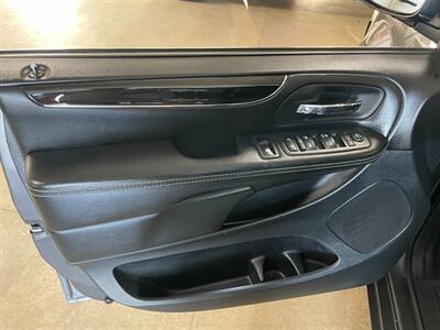 2018 Dodge Grand Caravan SE - Photo 22 - Saint Louis, MI 48880-9800