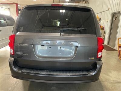 2018 Dodge Grand Caravan SE - Photo 7 - Saint Louis, MI 48880-9800