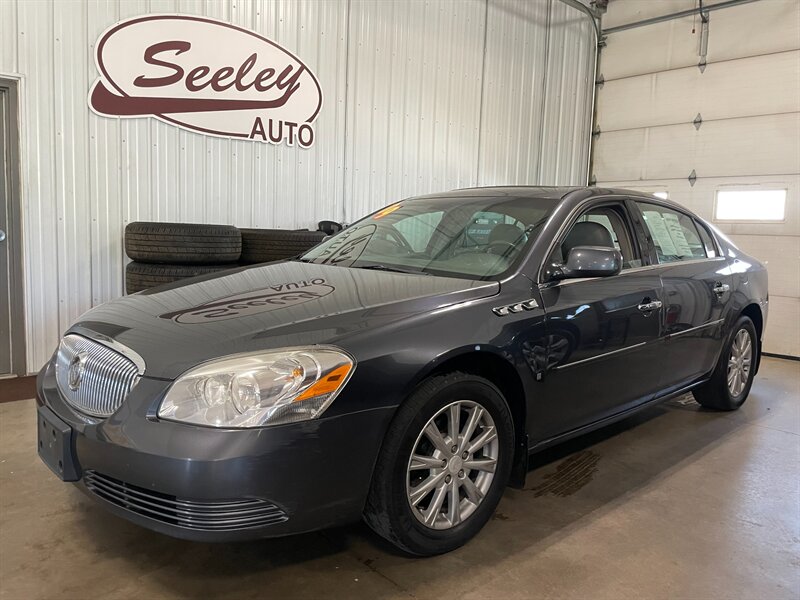 2009 Buick Lucerne CXL   - Photo 1 - Saint Louis, MI 48880-9800