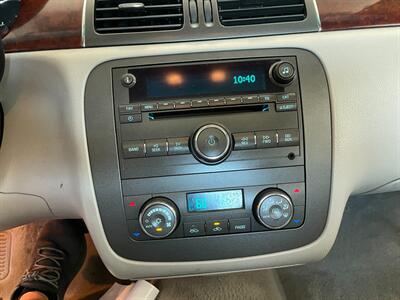2009 Buick Lucerne CXL   - Photo 13 - Saint Louis, MI 48880-9800