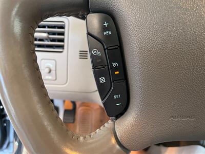 2009 Buick Lucerne CXL   - Photo 11 - Saint Louis, MI 48880-9800