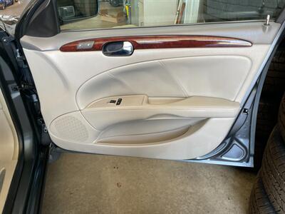 2009 Buick Lucerne CXL   - Photo 20 - Saint Louis, MI 48880-9800