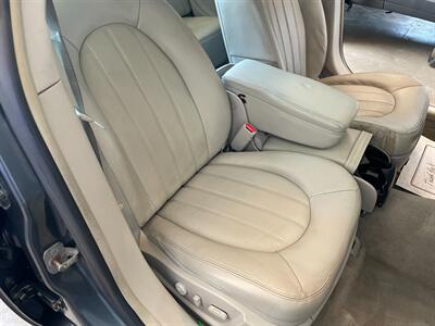 2009 Buick Lucerne CXL   - Photo 18 - Saint Louis, MI 48880-9800
