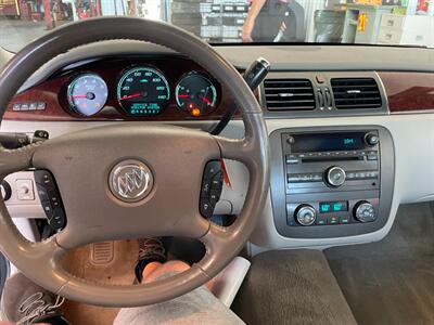 2009 Buick Lucerne CXL   - Photo 8 - Saint Louis, MI 48880-9800