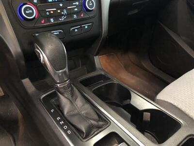 2019 Ford Escape SE   - Photo 15 - Saint Louis, MI 48880-9800