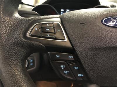 2019 Ford Escape SE   - Photo 9 - Saint Louis, MI 48880-9800