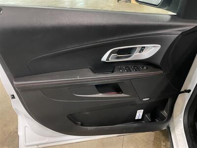 2015 Chevrolet Equinox LT   - Photo 22 - Saint Louis, MI 48880-9800