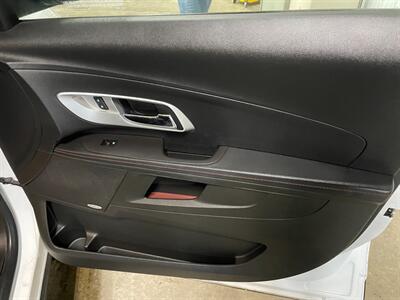 2015 Chevrolet Equinox LT   - Photo 23 - Saint Louis, MI 48880-9800