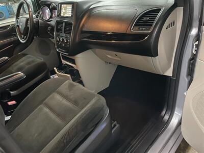 2015 Dodge Grand Caravan American Value Package   - Photo 22 - Saint Louis, MI 48880-9800