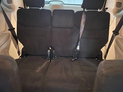 2015 Dodge Grand Caravan American Value Package   - Photo 18 - Saint Louis, MI 48880-9800