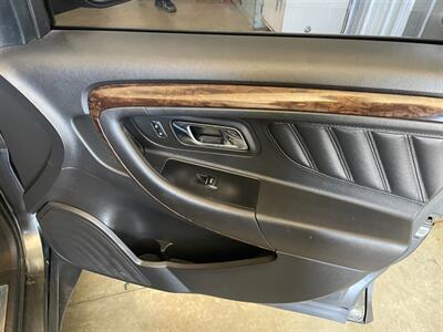 2018 Ford Taurus Limited - Photo 24 - Saint Louis, MI 48880-9800